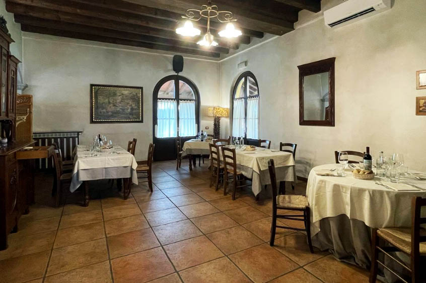 Sala "Il Cortile" ristorante agriturismo La Camilla