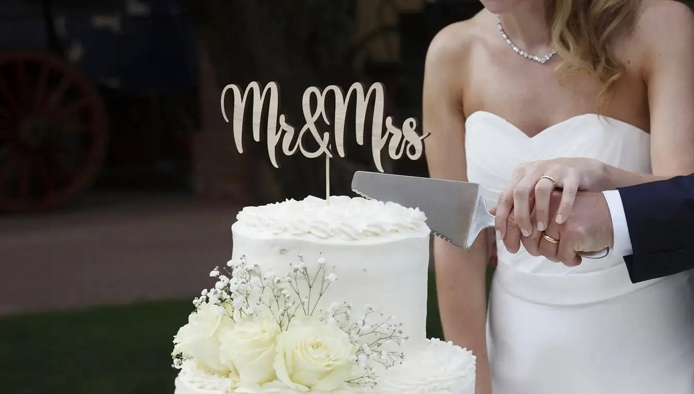 Taglio della Torta Nuziale presso l'agriturismo La Camilla di Concorezzo, Vicino a Milano